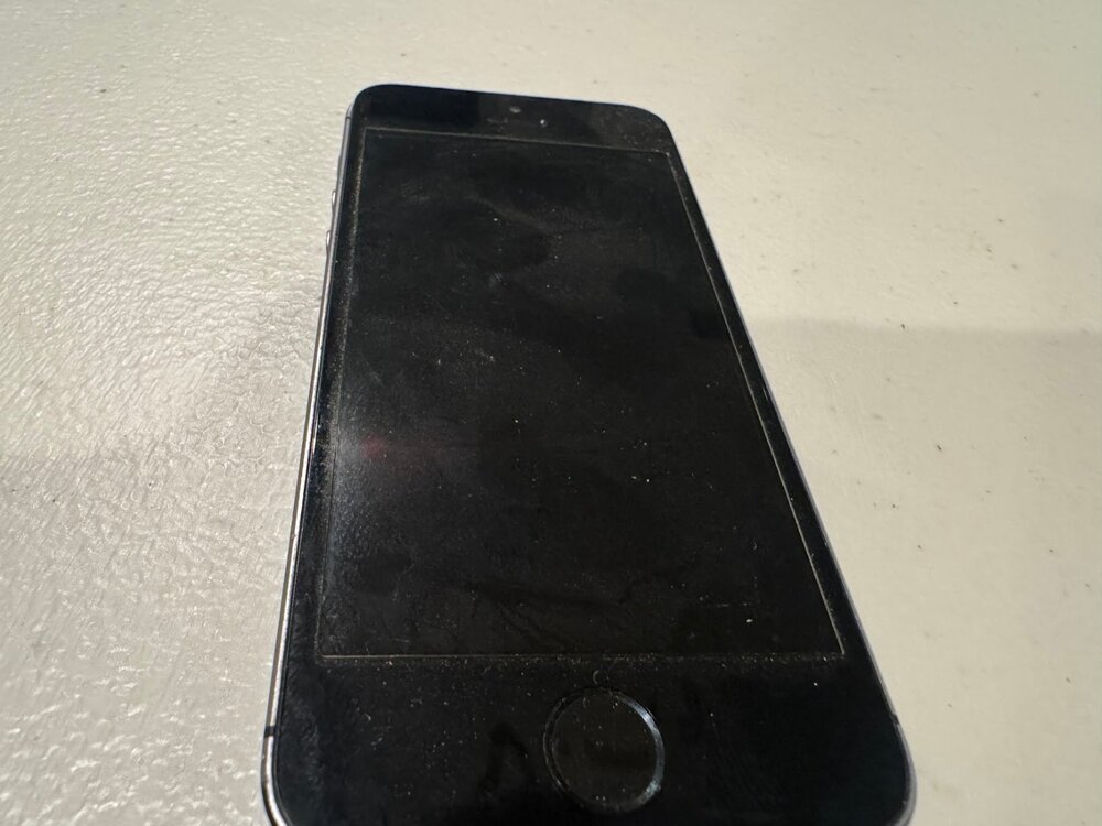 Apple iPhone 5 - Not Working - For Parts or Repair